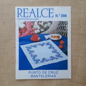 REVISTA REALCE "PUNTO DE...