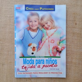 MODA PARA NIÑOS TEJIDA A PUNTO